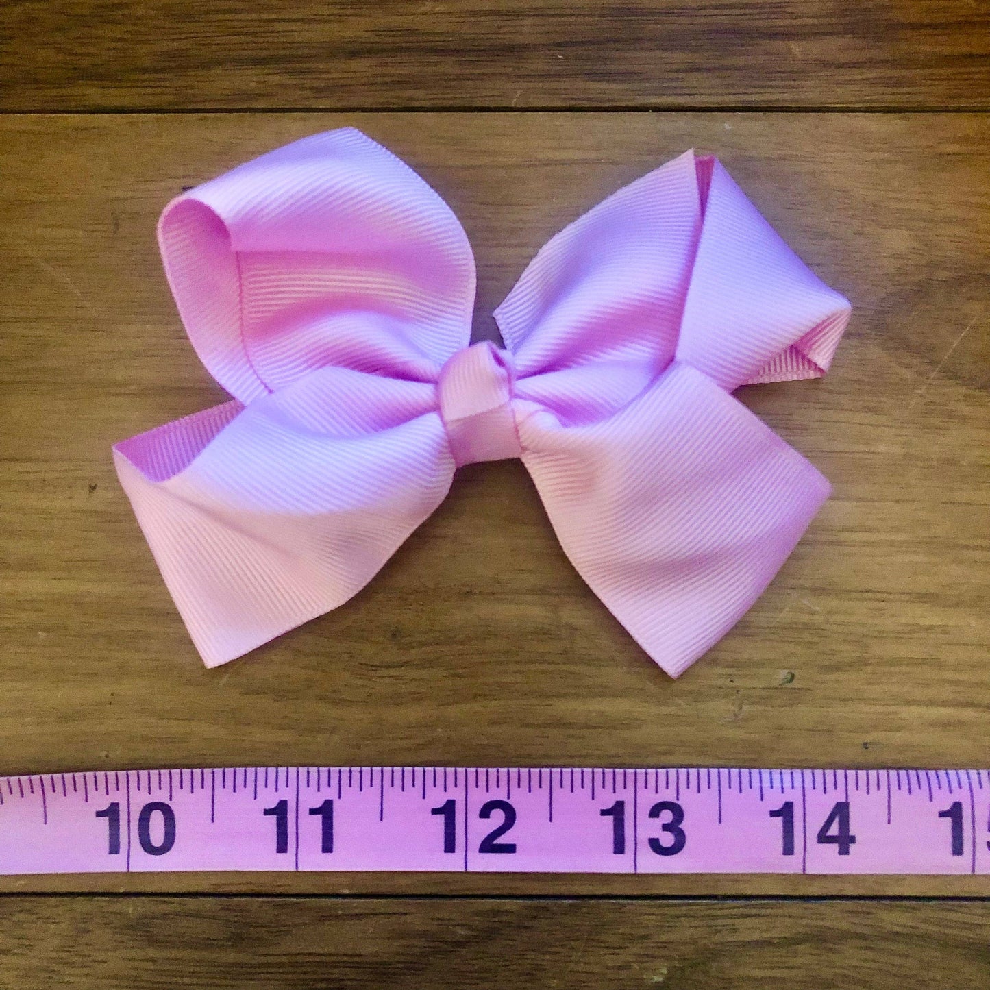 Medium Ribbon Bow 4"
